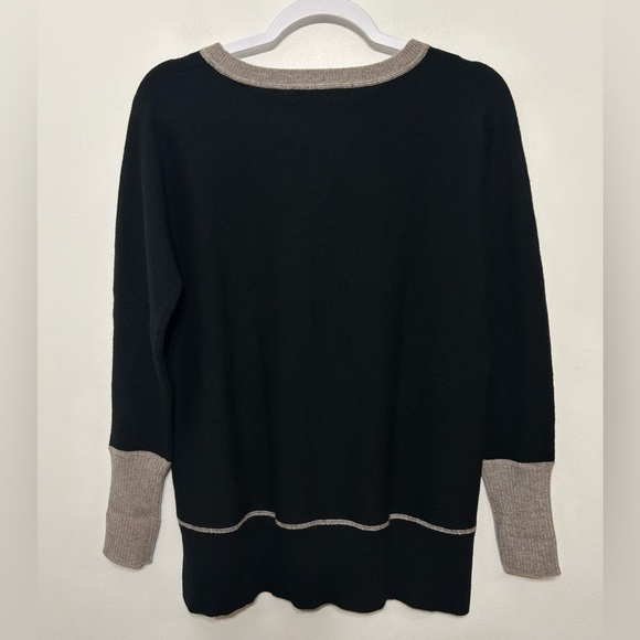 Kinross 100% Cashmere Ribbed Crew Sweater - Picture 5 of 9